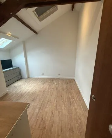 1 Studio Aubervilliers, rue Émile Augier