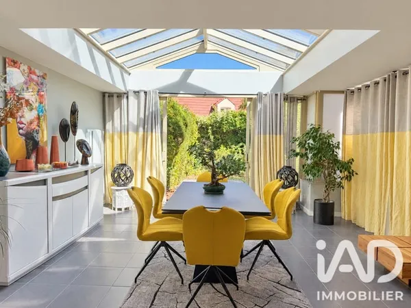 Maison 8 pièces 165 m²