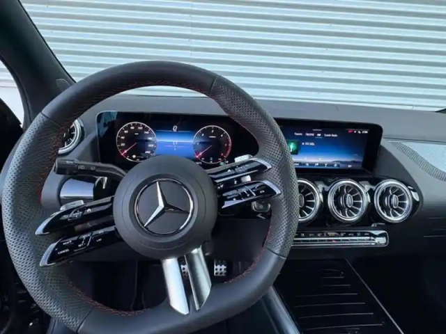 Mercedes Gla 200 d amg line — photo 13