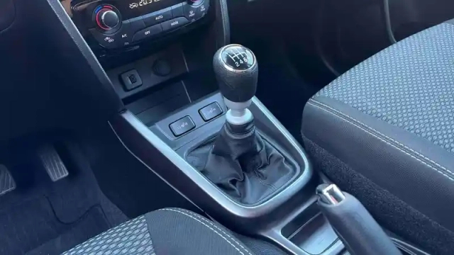 Suzuki Vitara 1.4 boosterjet hybrid — photo 12