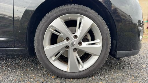 Renault Megane 1.5 dCi 110 EDC6 - Dynamique – 2012 – 96665 km – Diesel – Boîte Automatique — photo 12