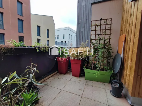 Superbe duplex T2 lumineux à Bacalan avec terrasse