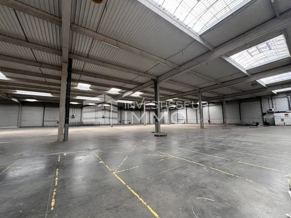 Local d'activité 3789 m²