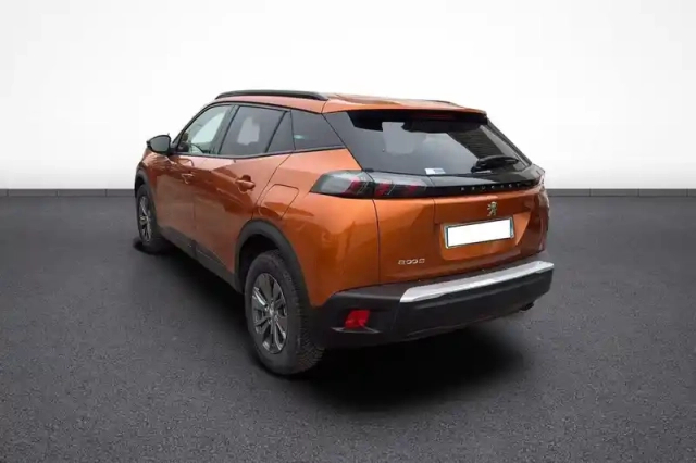 Peugeot 2008 puretech 100 s&amp;s bvm6 — photo 4