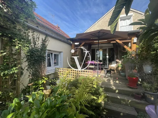 À Vendôme, maison de 63.21m2 avec terrasse 2 chambres à vend