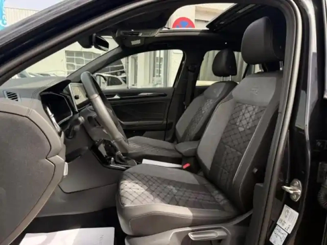 Volkswagen T-Roc 1.5 tsi evo2 150ch r-line dsg7 — photo 14