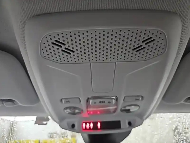 Peugeot 208 puretech 100 s&amp;s eat8 — photo 40