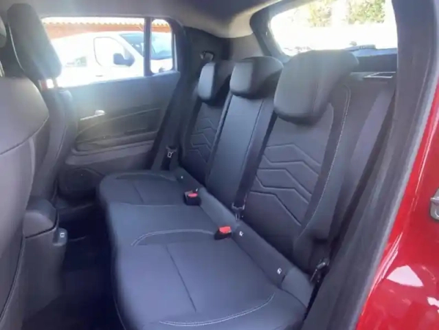 Jeep Avenger 1.2 turbo t3 100 ch altitude + — photo 23