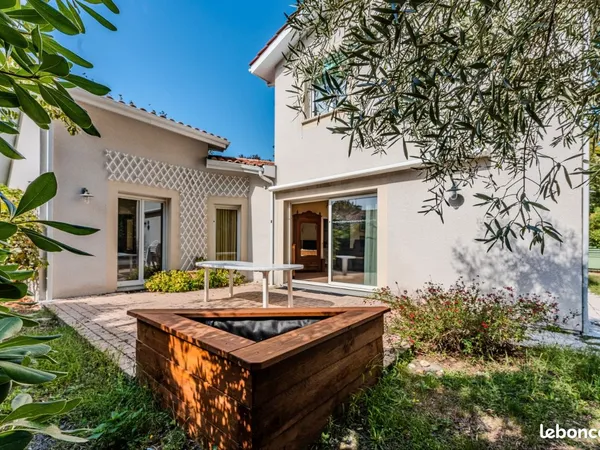 Taussat Maison meublée
