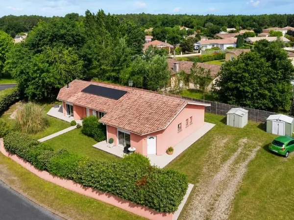 Maison de plain-pied 7 pièces 139 m²