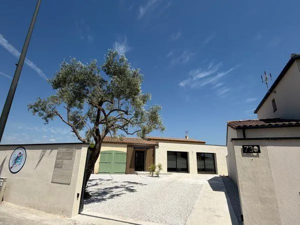 Location médical paramédical bien etre local 8m2 MAUGUIO