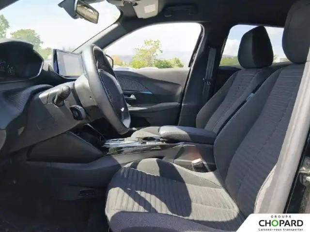 Peugeot 2008 electrique 136 ch — photo 10