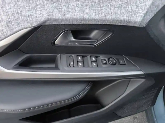 Peugeot 5008 plug-in hybrid 195 e-dcs7 — photo 19