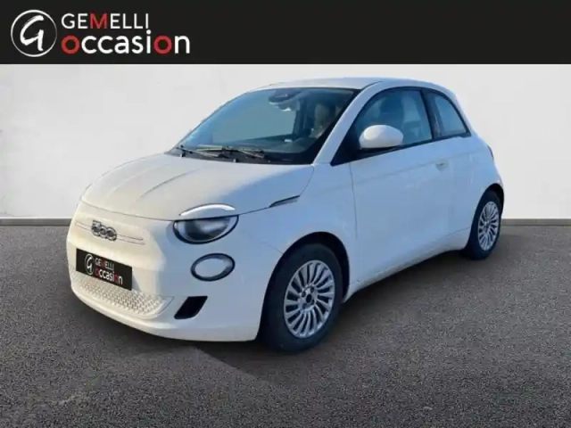 Fiat 500 e 95ch action