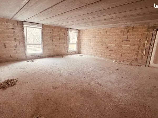 Appartements à aménager secteur Lesage