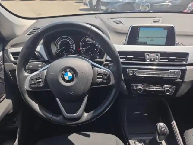 Bmw X1 sdrive18d 150ch business design — photo 6