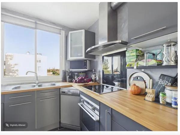 Vends joli T3 56m² 2 chambres 3ème et dernier étage Cave Parking Balcon Vue dégagée - Mérignac