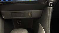 Toyota Yaris 116h Collection 5p MY22 — photo 30