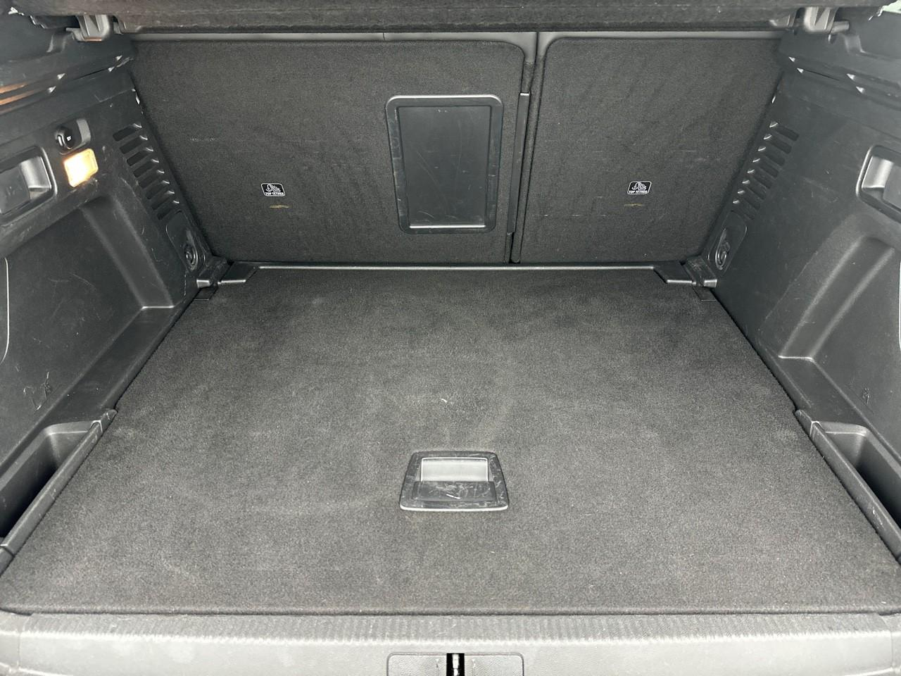 Peugeot 3008 puretech 130ch s&s eat8 gt pack — photo 6