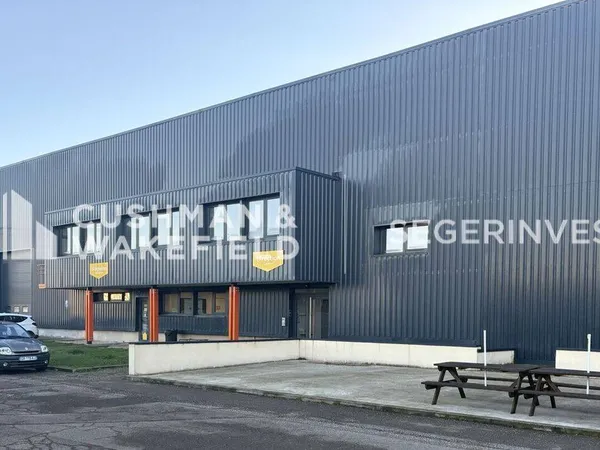 Local d'activité 2238 m²