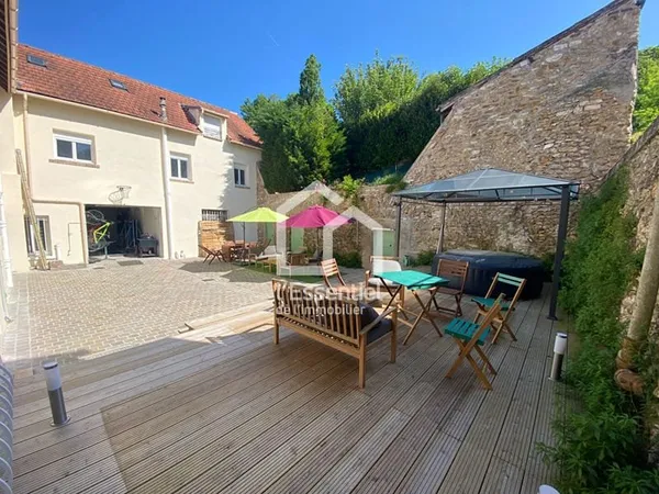 A VENDRE - MAISON DE VILLE- 200m²- vaux sur Seine- COUP DE COEUR