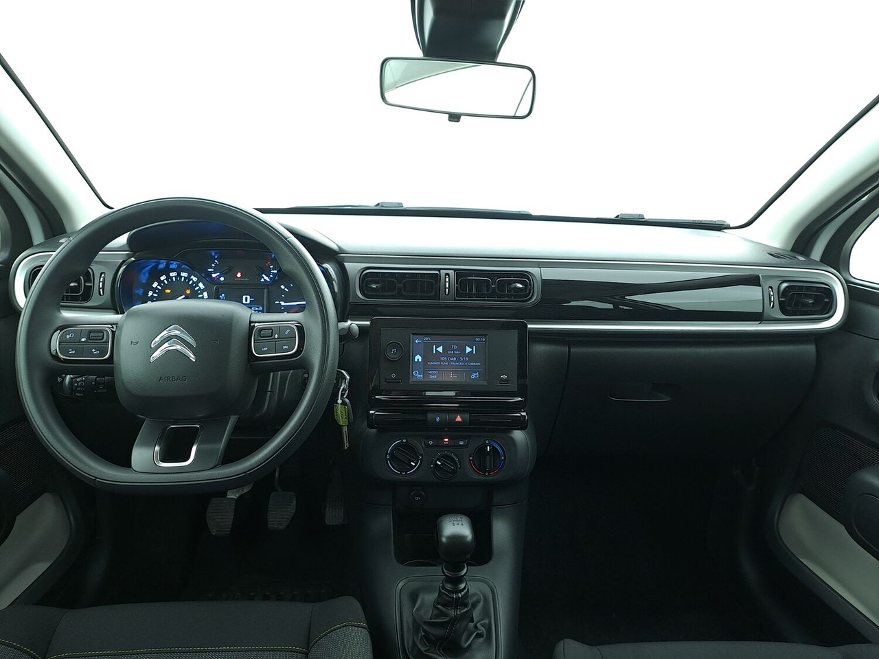 Citroën C3 — photo 17