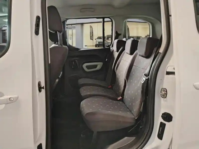 Citroën Berlingo taille m bluehdi 130 s&amp;s bvm6 shine — photo 23