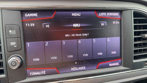 Seat Leon 1.0 TSI 115  - Style Business – 2020 – 144589 km – Essence – Boîte Manuelle — photo 8
