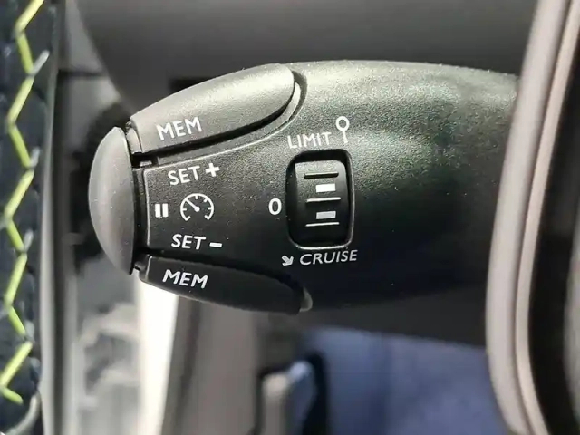 Peugeot 208 hybrid 110 e-dcs6 — photo 60