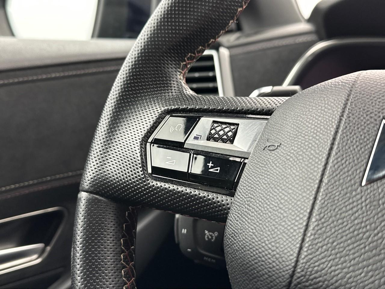 Ds Ds 7 crossback bluehdi 130 eat8 performance line — photo 19
