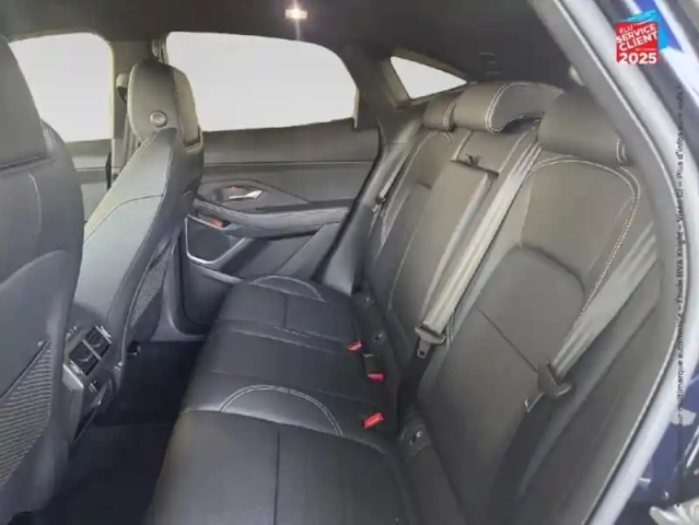 Jaguar E-Pace p300e phev 309ch r-dynamic se — photo 11