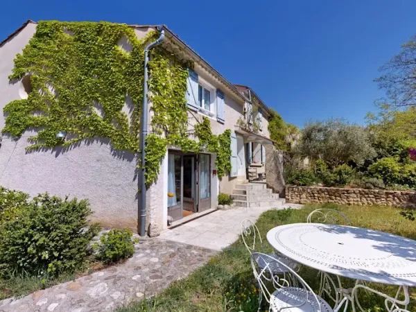 Maison 9 pièces 257 m²
