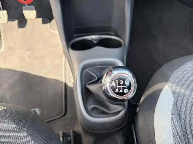 Toyota Aygo 1.0 vvt-i — photo 23