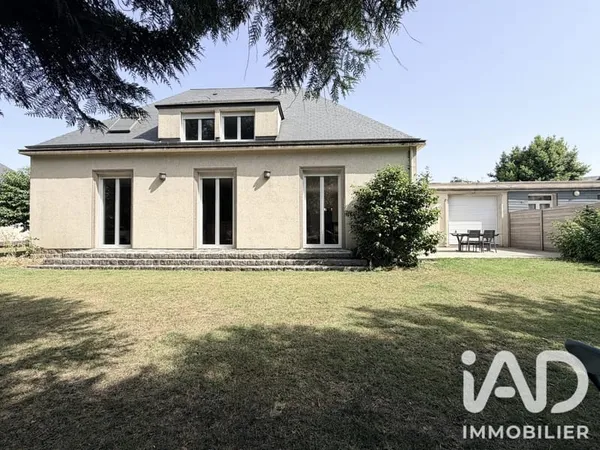 Maison 8 pièces 189 m²