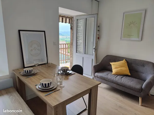 T2 rénové - Calme, balcon & vue dégagée
