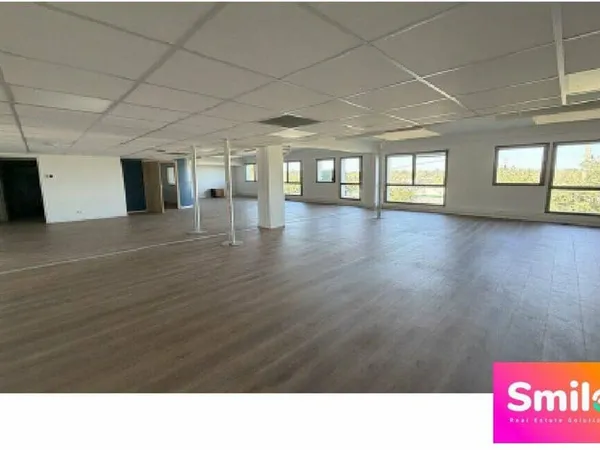 Bureaux 422 m²