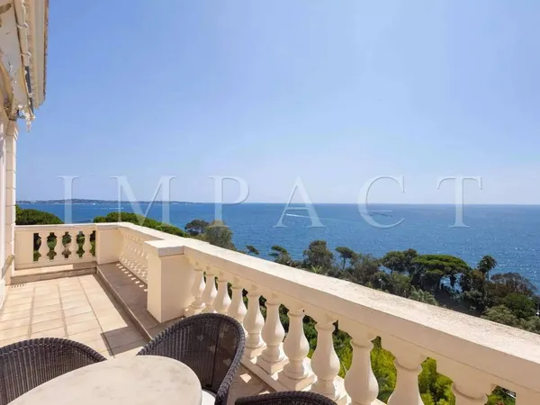 Appartement 4 pièces 187 m²