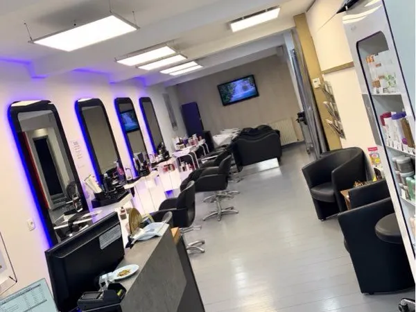 Local professionnel centre de mouvaux