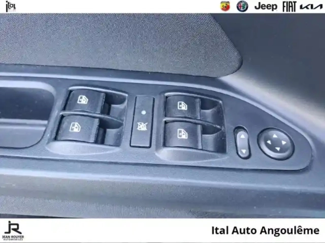 Fiat Tipo 1.6 multijet 130ch s/s life plus 5p — photo 12
