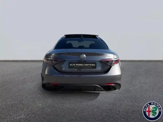 Alfa Romeo Giulia 2.2 diesel 160ch veloce at8 — photo 6