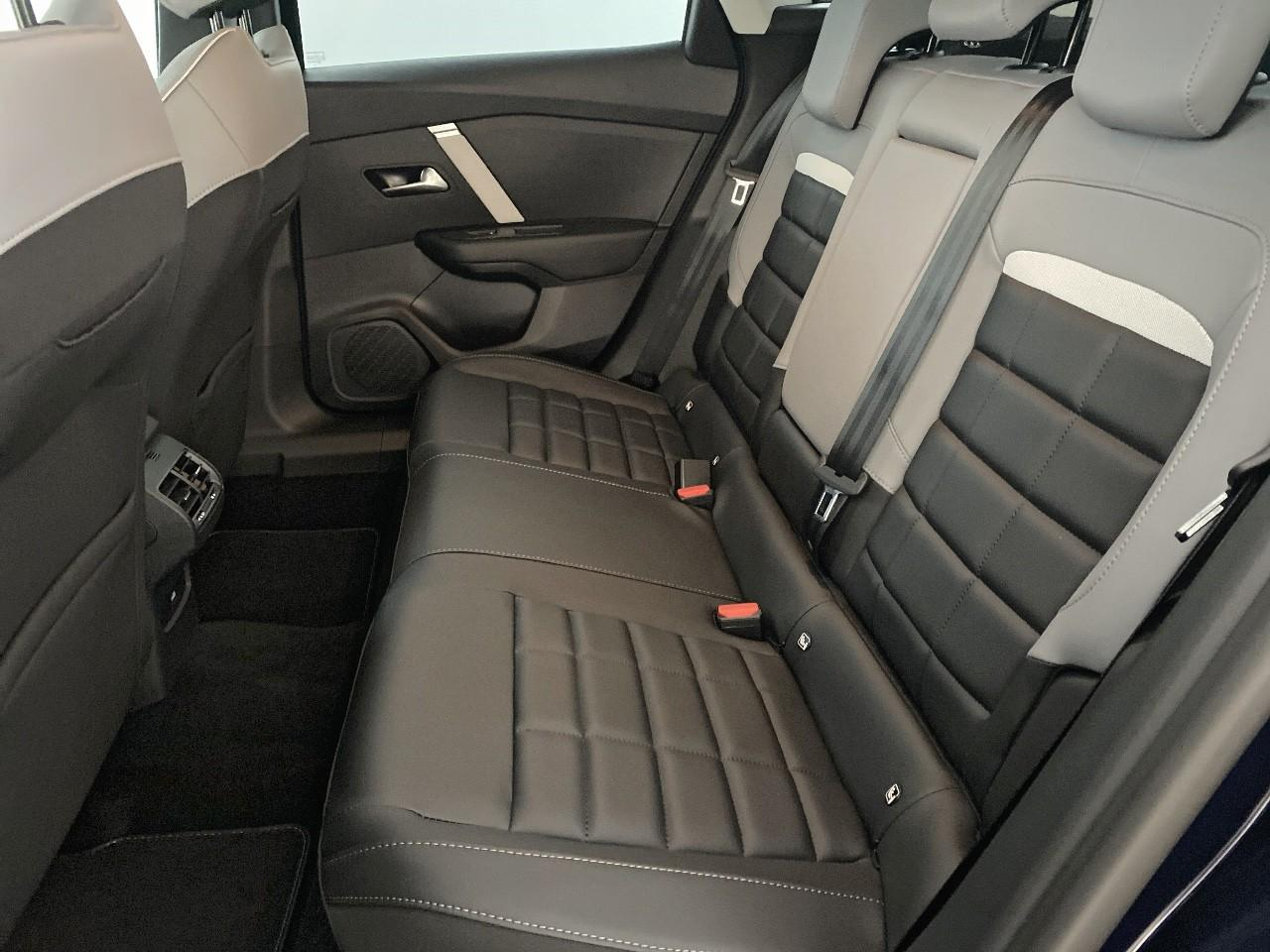 Citroën C4 hybride 145 ch e-dcs6 max — photo 10