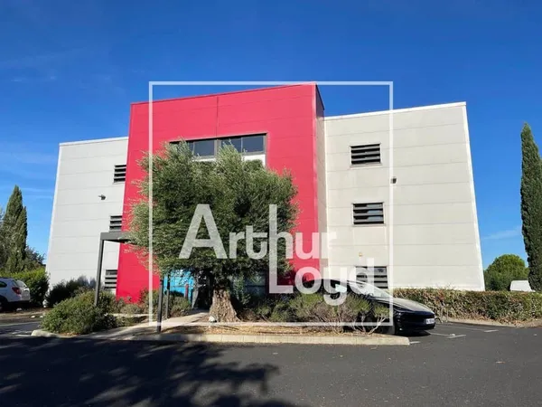 Bureau 102 m²