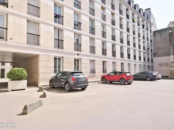 Place de parking sécurisée - Versailles Château / Notre-Dame / Place Hoche