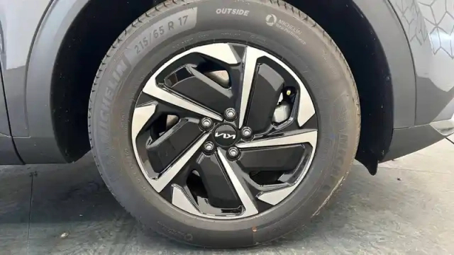 Kia Sportage 1.6 t-gdi 245ch isg hybride rechargeable bva6 4x4 — photo 17
