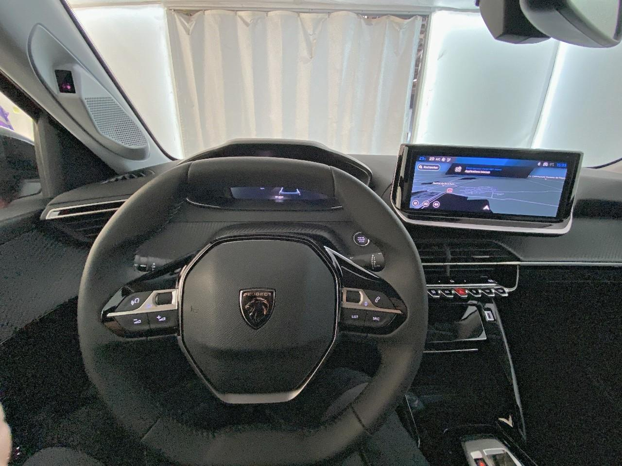 Peugeot 208 hybrid 145 ch e-dcs6 allure — photo 12