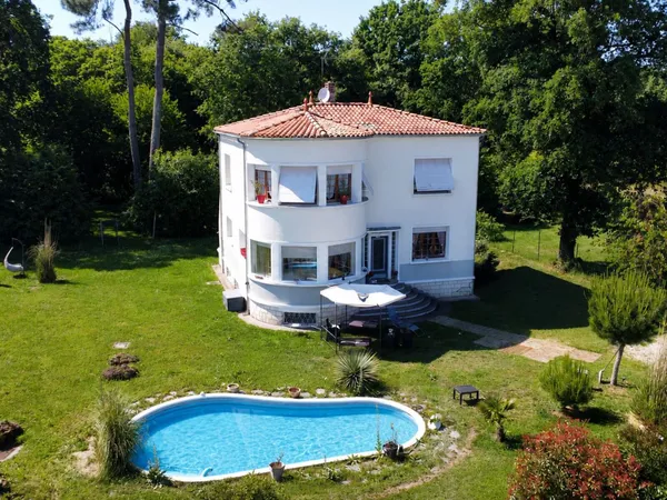 Maison 5 pièces 144 m²