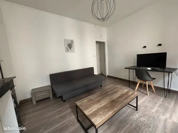 Studio 1 pièce 25 m²