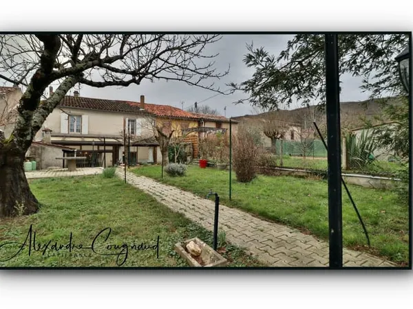 Maison à vendre 6 pièces DOURGNE (81) de 198 m² avec jardin