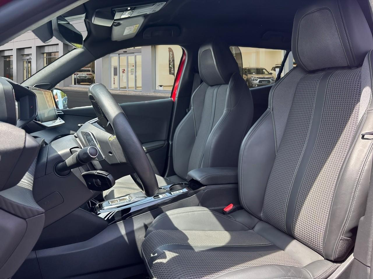 Peugeot 2008 1.2 puretech 130ch s&s gt eat8 — photo 9
