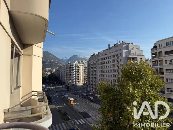 Appartement 2 pièces 63 m²